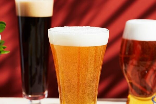 Stout vs. IPA: What Is the Difference?