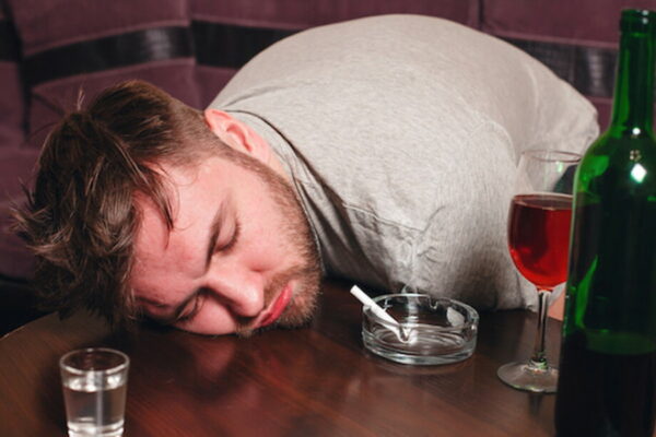 what is the opposite of lightweight drinker