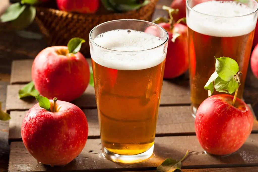 What Alcohol Goes With Apple Cider