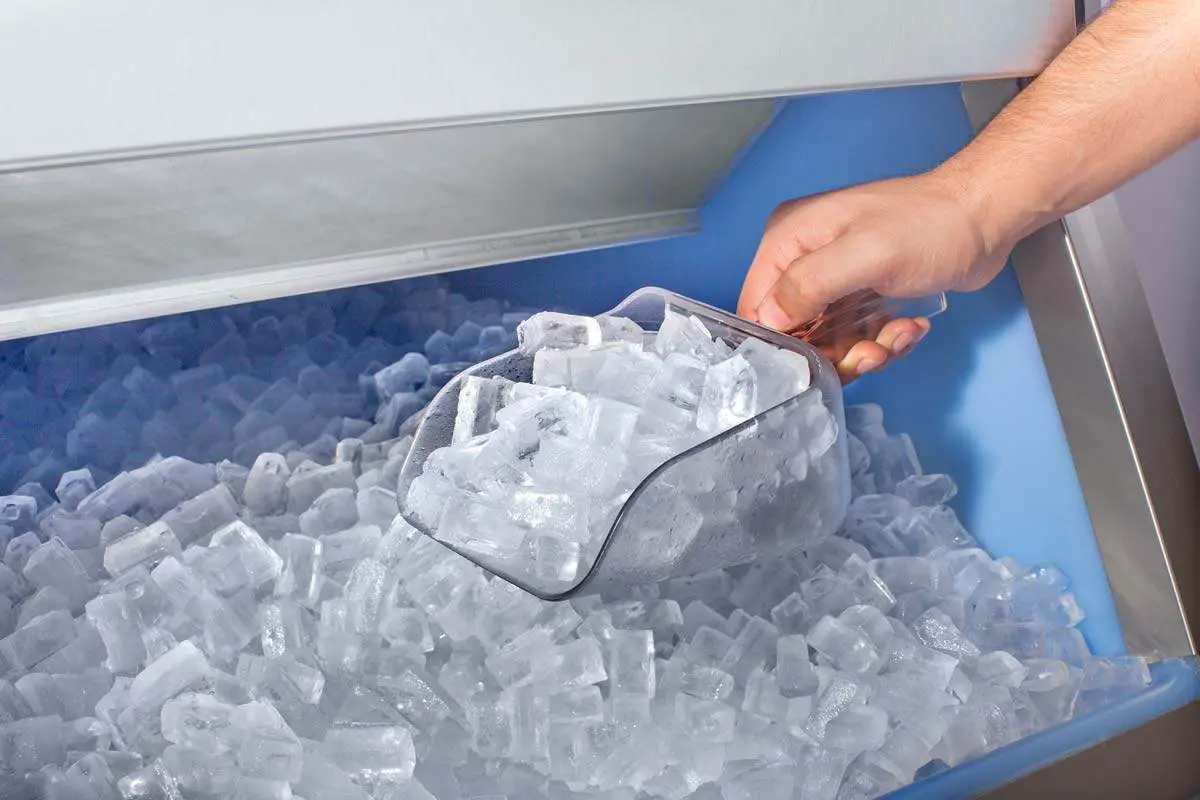 ice maker is an excellent solution